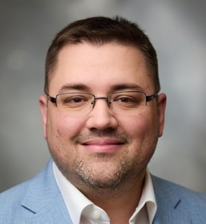 Tom McKinnon Headshot