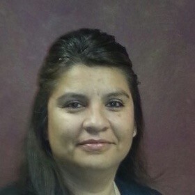 Angie Candelaria Headshot